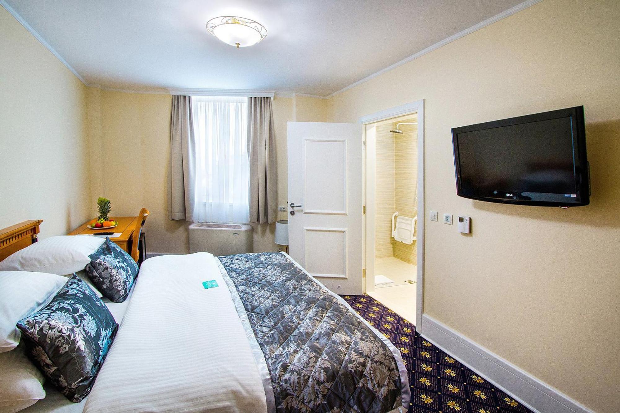 A Hoteli - Hotel Sloboda ชาบาซ ภายนอก รูปภาพ