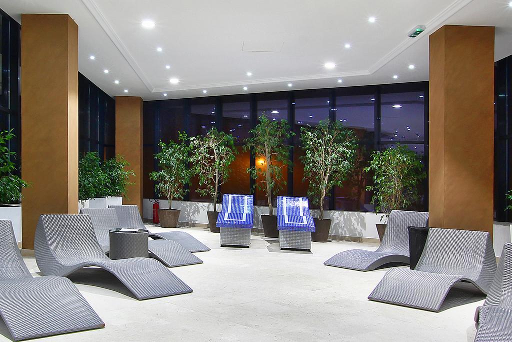 A Hoteli - Hotel Sloboda ชาบาซ ภายนอก รูปภาพ
