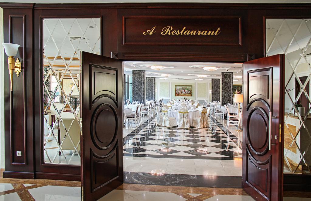 A Hoteli - Hotel Sloboda ชาบาซ ภายนอก รูปภาพ